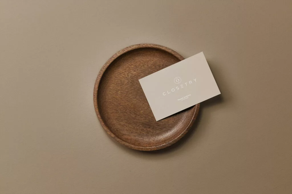 A businesscard of Closetry